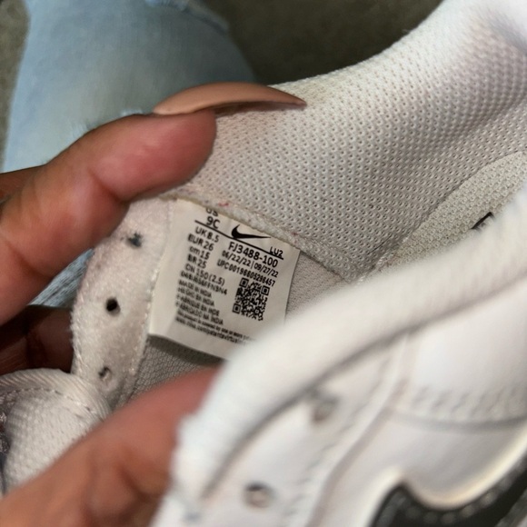 Air Force 1 Low SE White & Silver - Picture 5 of 6